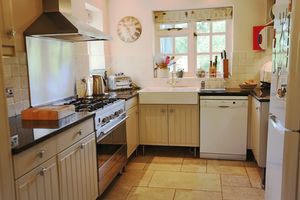 Photo 11- click for photo gallery